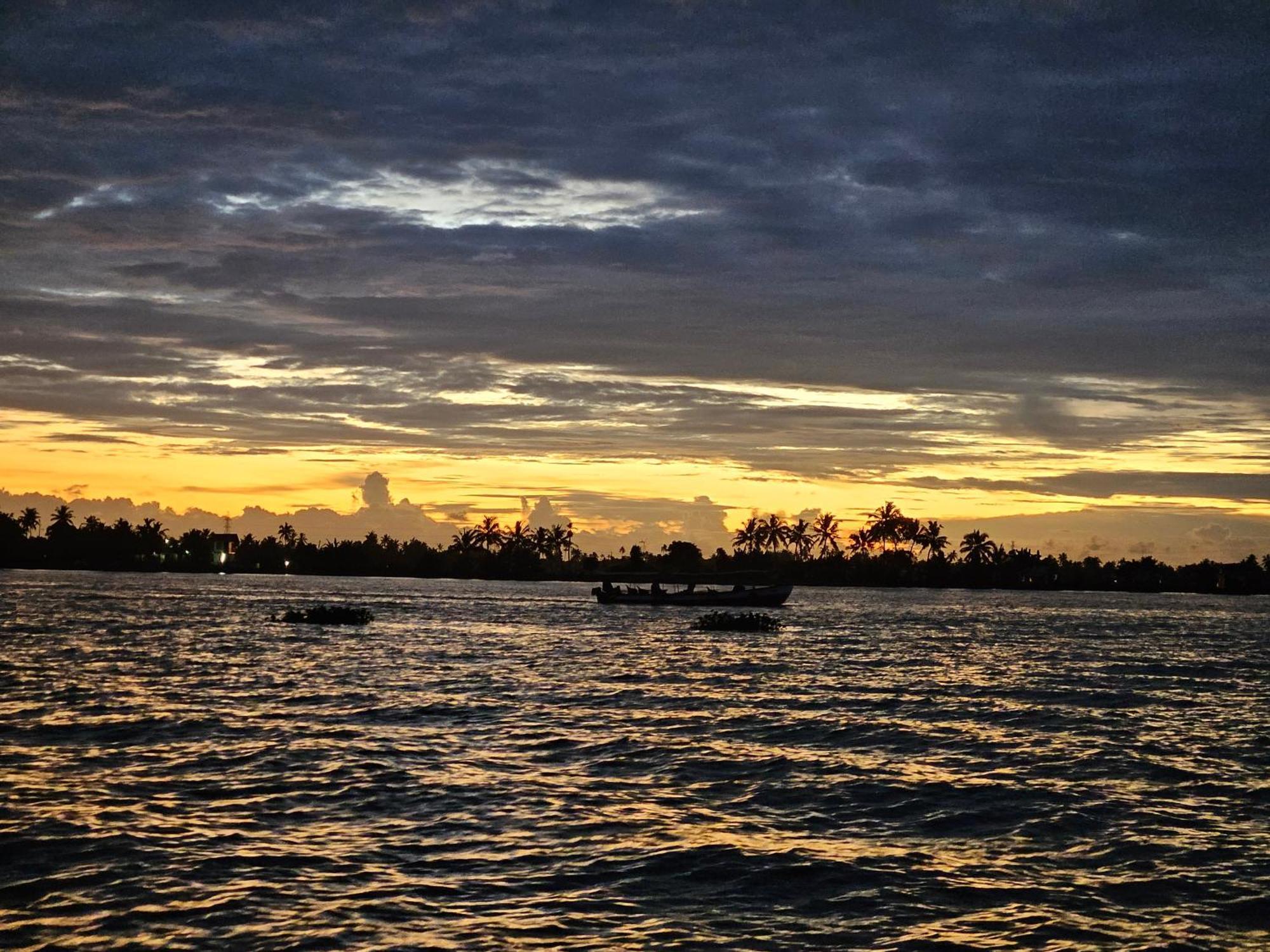 Pamba Inn Alappuzha Ngoại thất bức ảnh