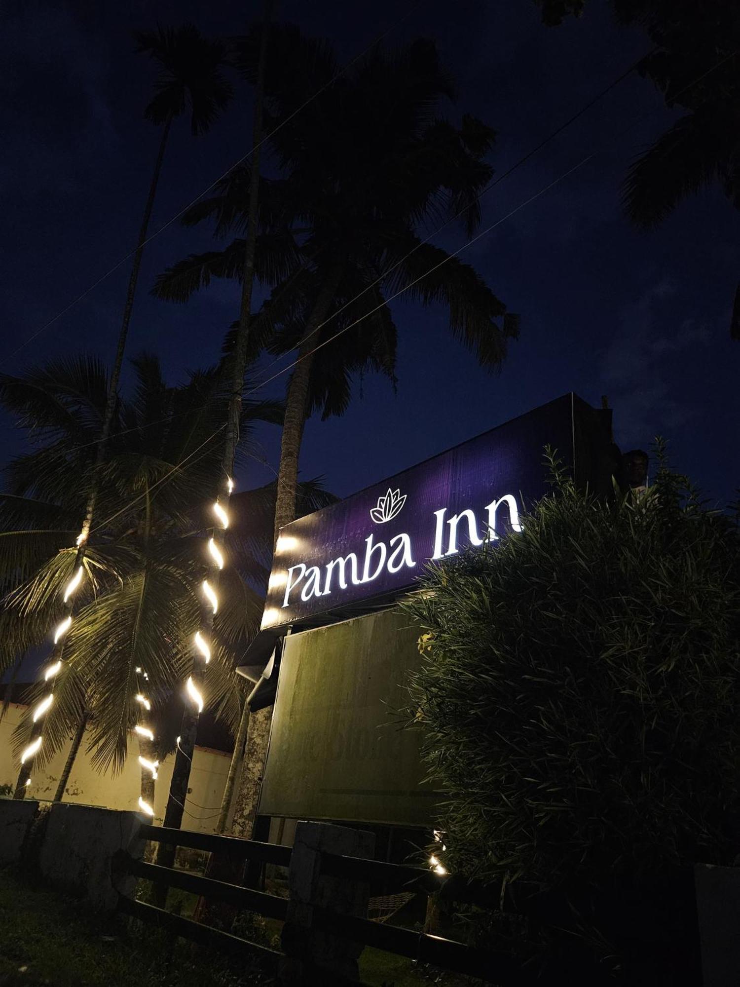 Pamba Inn Alappuzha Ngoại thất bức ảnh